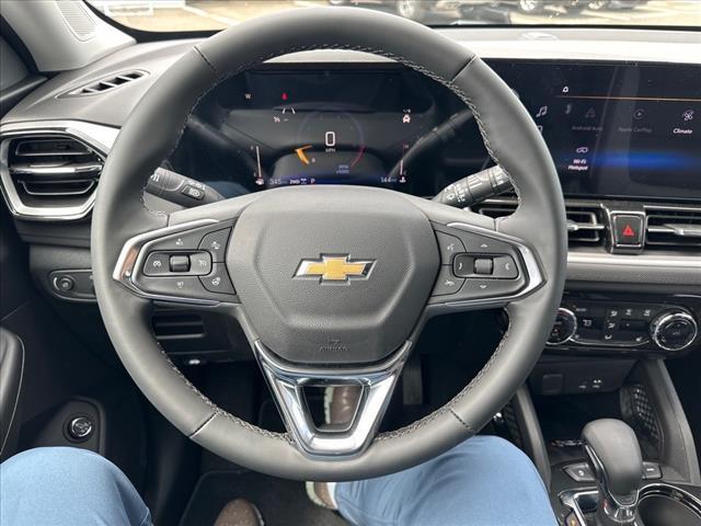 new 2025 Chevrolet TrailBlazer car, priced at $27,929