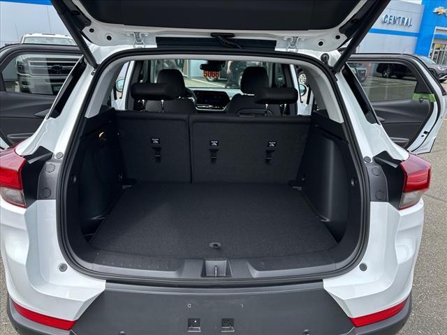 new 2025 Chevrolet TrailBlazer car, priced at $27,929