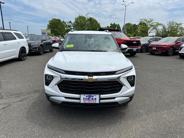 new 2025 Chevrolet TrailBlazer car, priced at $27,929