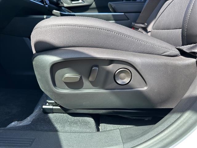 new 2025 Chevrolet Equinox car, priced at $34,124