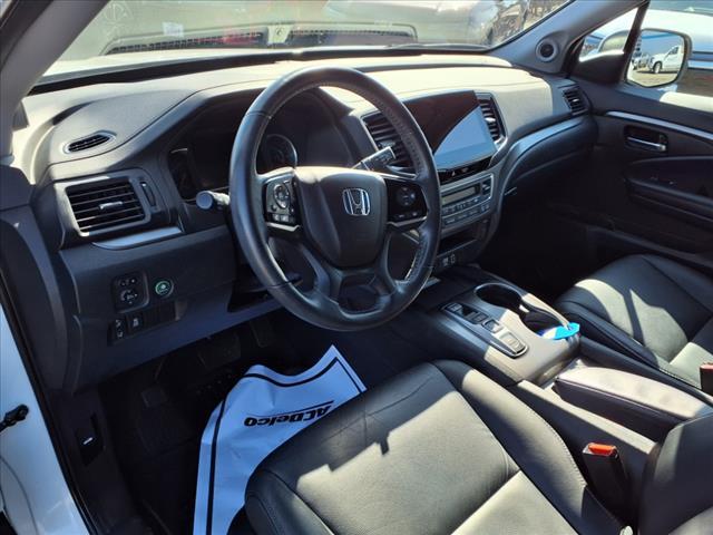 used 2022 Honda Pilot car, priced at $32,995