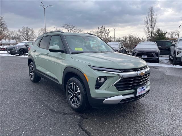 new 2025 Chevrolet TrailBlazer car, priced at $27,829