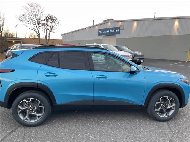 new 2025 Chevrolet Trax car, priced at $23,880