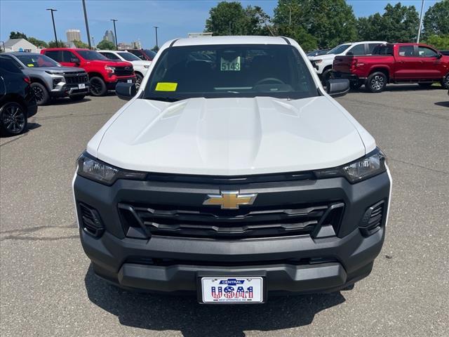 new 2025 Chevrolet Colorado car, priced at $30,639