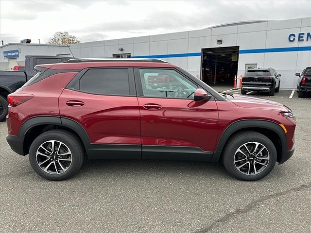 new 2025 Chevrolet TrailBlazer car, priced at $27,084