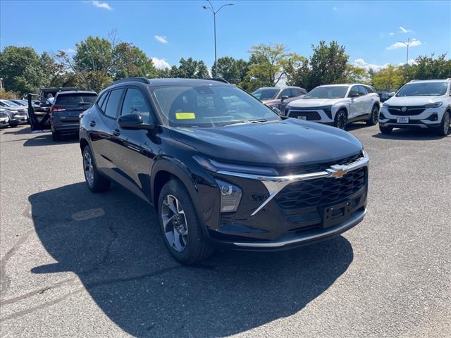 new 2025 Chevrolet Trax car, priced at $22,595