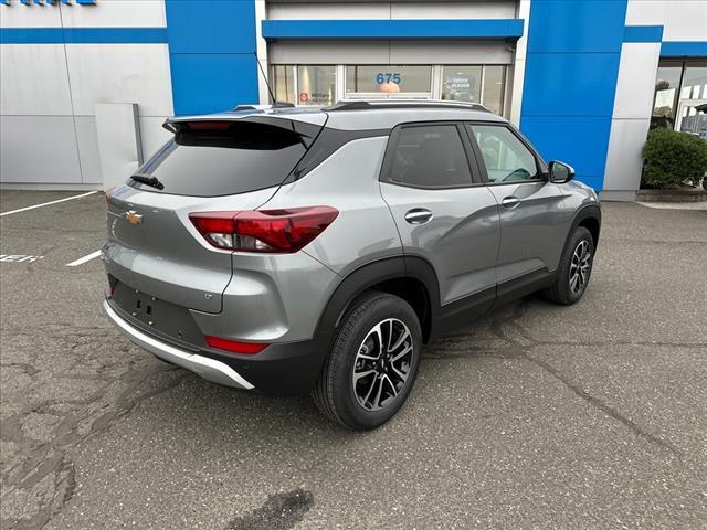 new 2025 Chevrolet TrailBlazer car, priced at $27,580