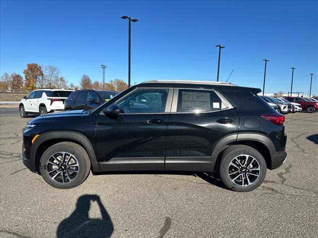 new 2025 Chevrolet TrailBlazer car, priced at $27,085