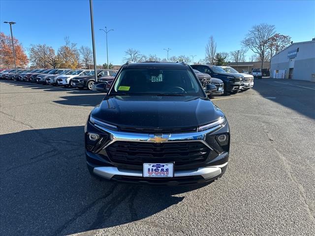 new 2025 Chevrolet TrailBlazer car, priced at $27,085