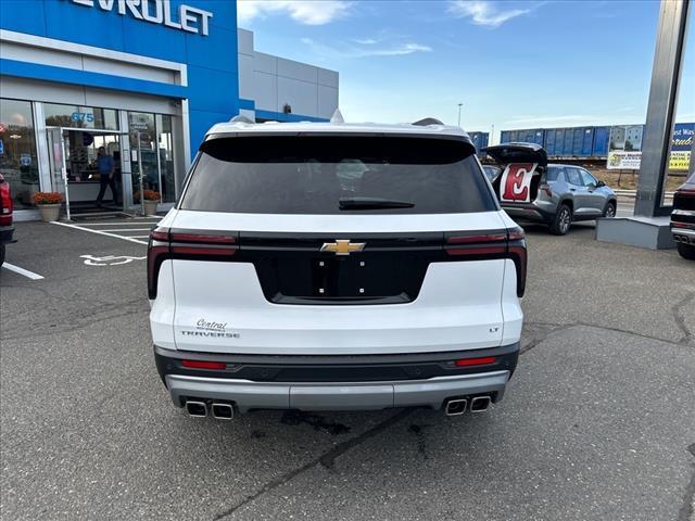 new 2024 Chevrolet Traverse car, priced at $39,895