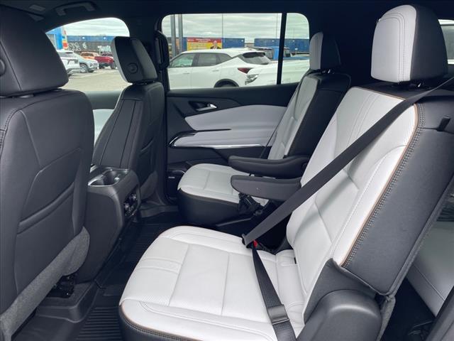 new 2025 Chevrolet Traverse car, priced at $55,395