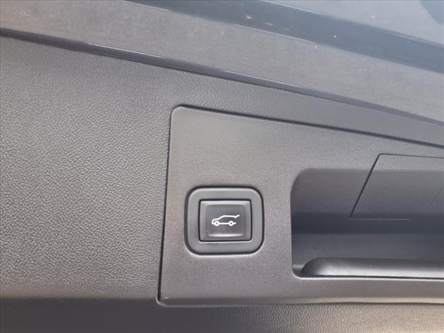 used 2023 Cadillac XT5 car, priced at $38,995
