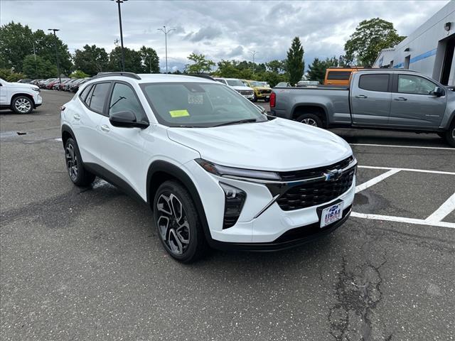 new 2025 Chevrolet Trax car, priced at $24,690