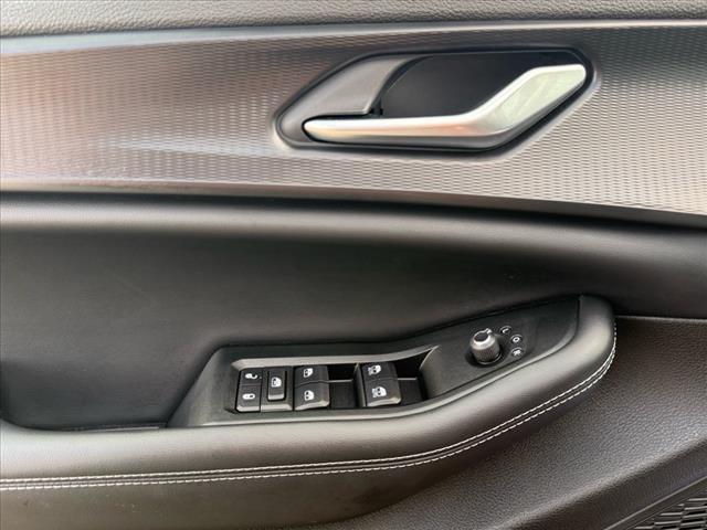 used 2024 Jeep Grand Cherokee L car, priced at $37,995