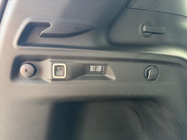 used 2024 Jeep Grand Cherokee L car, priced at $37,995