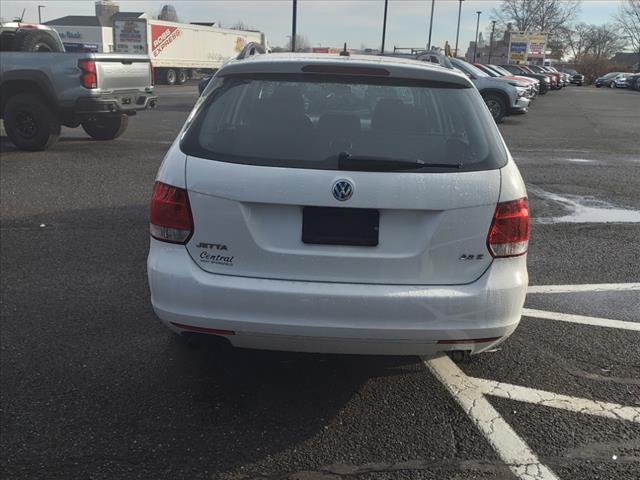 used 2013 Volkswagen Jetta SportWagen car, priced at $11,995