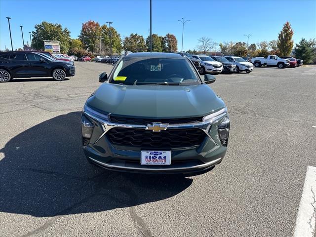 new 2025 Chevrolet Trax car, priced at $23,484