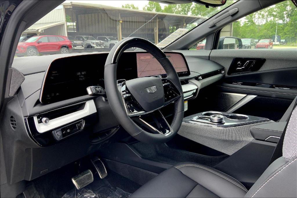 new 2025 Cadillac OPTIQ car, priced at $55,970