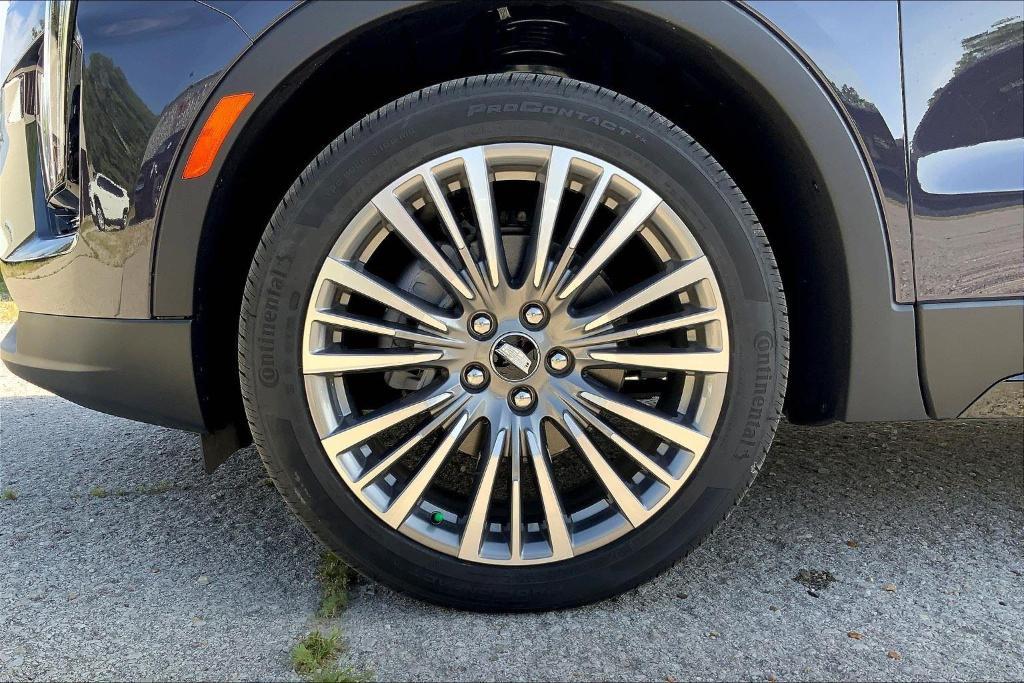 new 2025 Cadillac XT4 car, priced at $48,115