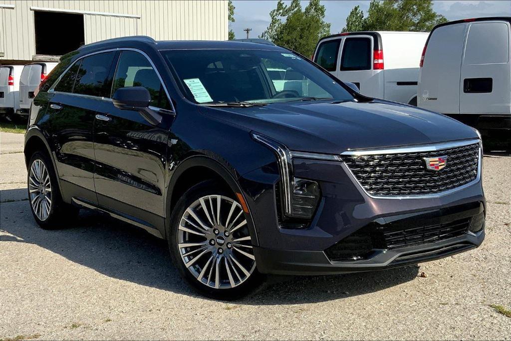 new 2025 Cadillac XT4 car, priced at $48,115