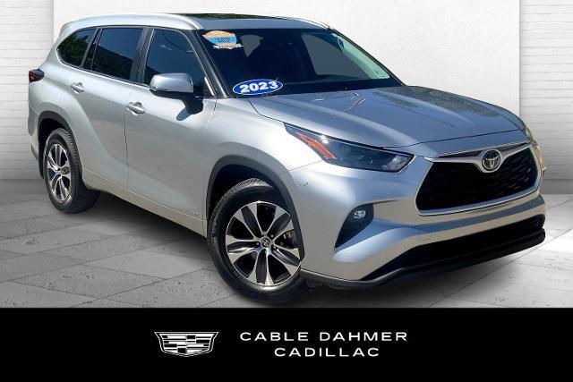 used 2023 Toyota Highlander Hybrid car, priced at $28,561