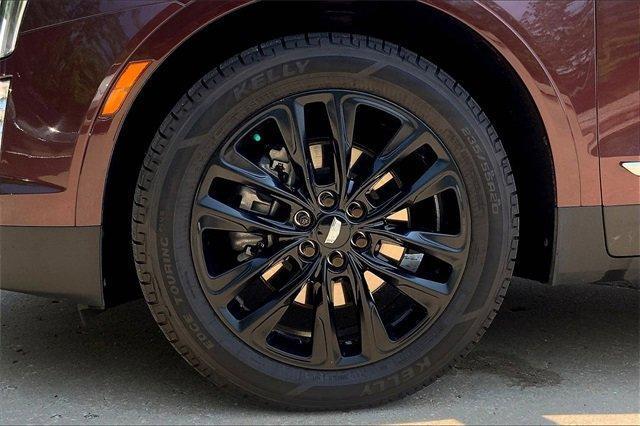 used 2022 Cadillac XT5 car, priced at $32,858