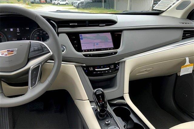 new 2025 Cadillac XT5 car, priced at $59,789