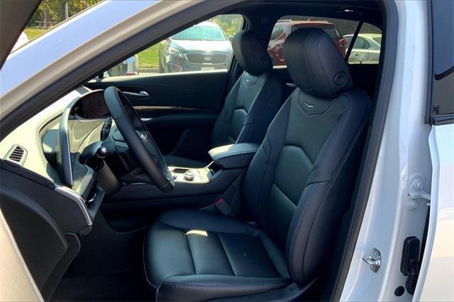 new 2025 Cadillac XT4 car, priced at $48,165