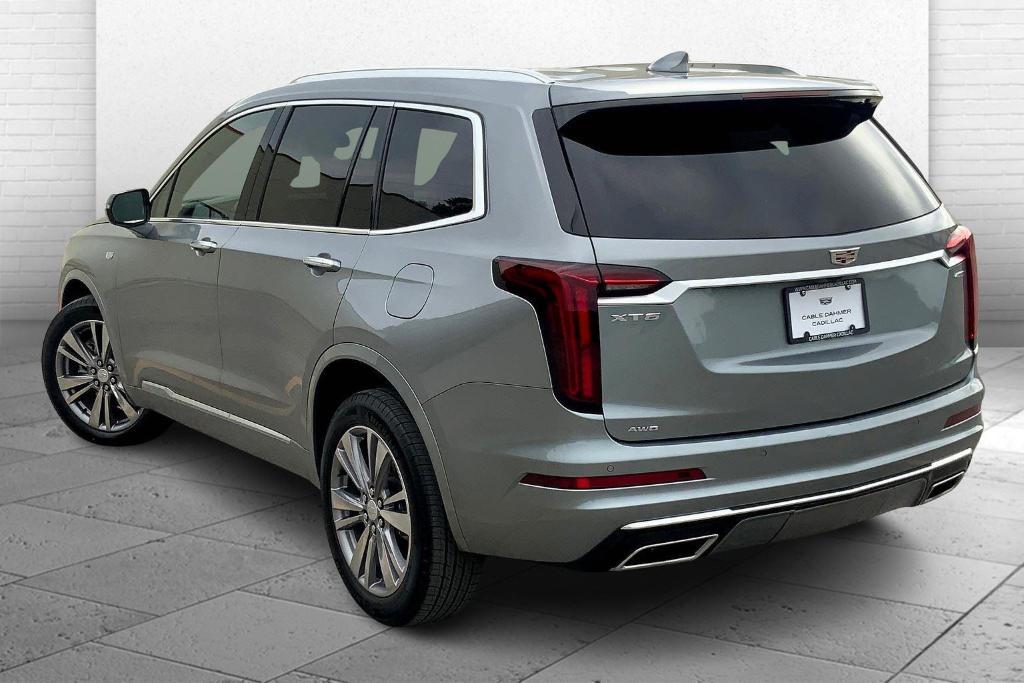used 2025 Cadillac XT6 car, priced at $45,923