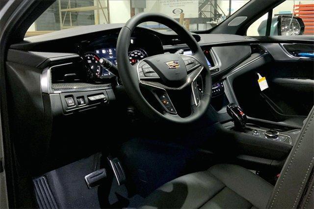 new 2025 Cadillac XT5 car, priced at $62,465