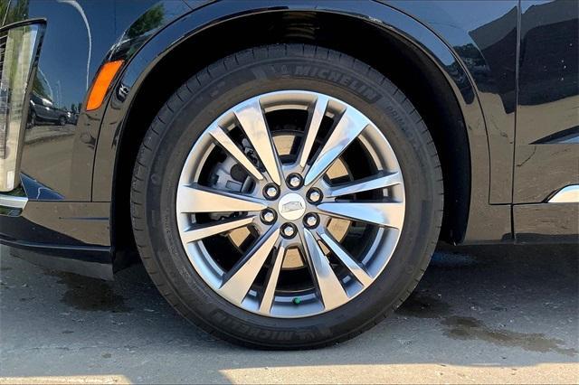 used 2022 Cadillac XT6 car, priced at $37,469