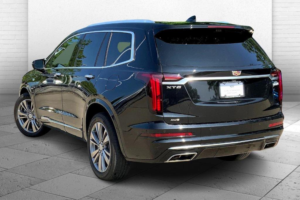 used 2022 Cadillac XT6 car, priced at $35,982