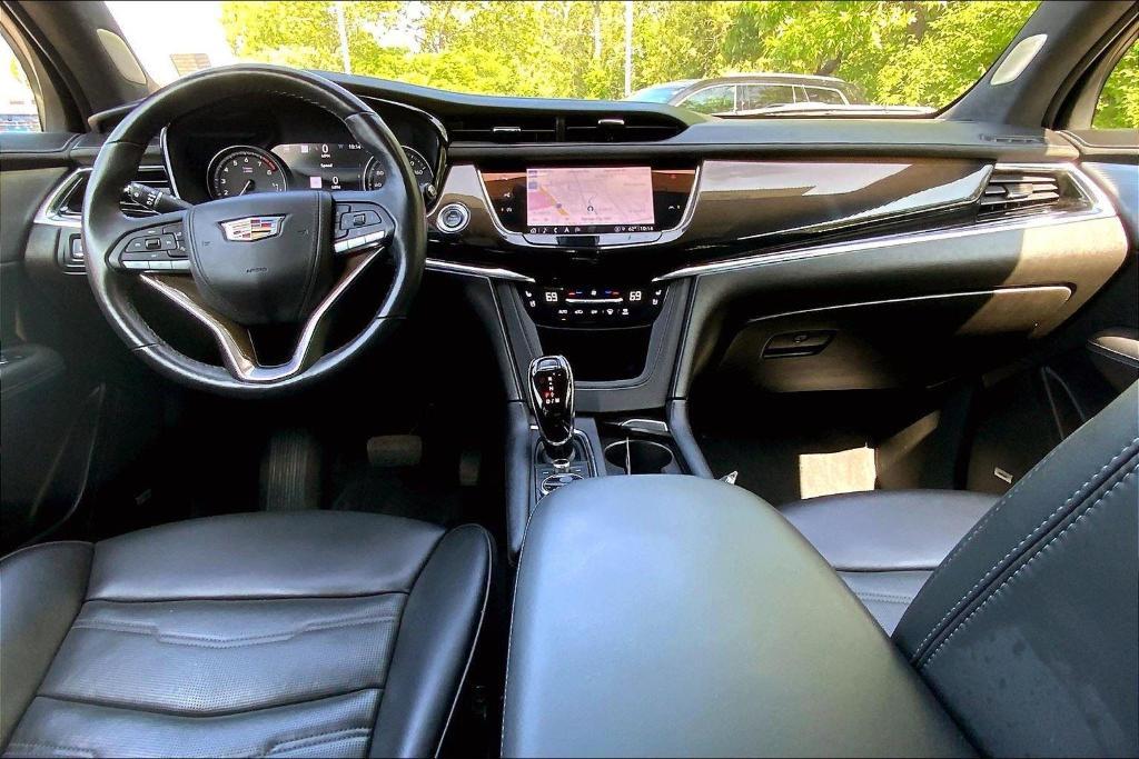 used 2022 Cadillac XT6 car, priced at $35,982