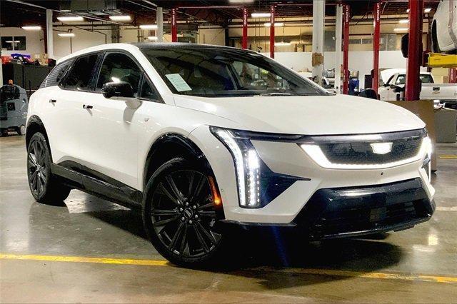 new 2025 Cadillac OPTIQ car, priced at $60,894