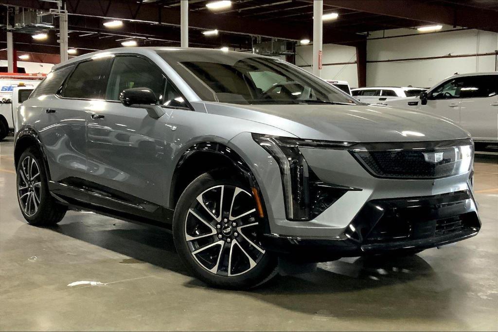 new 2025 Cadillac OPTIQ car, priced at $55,914