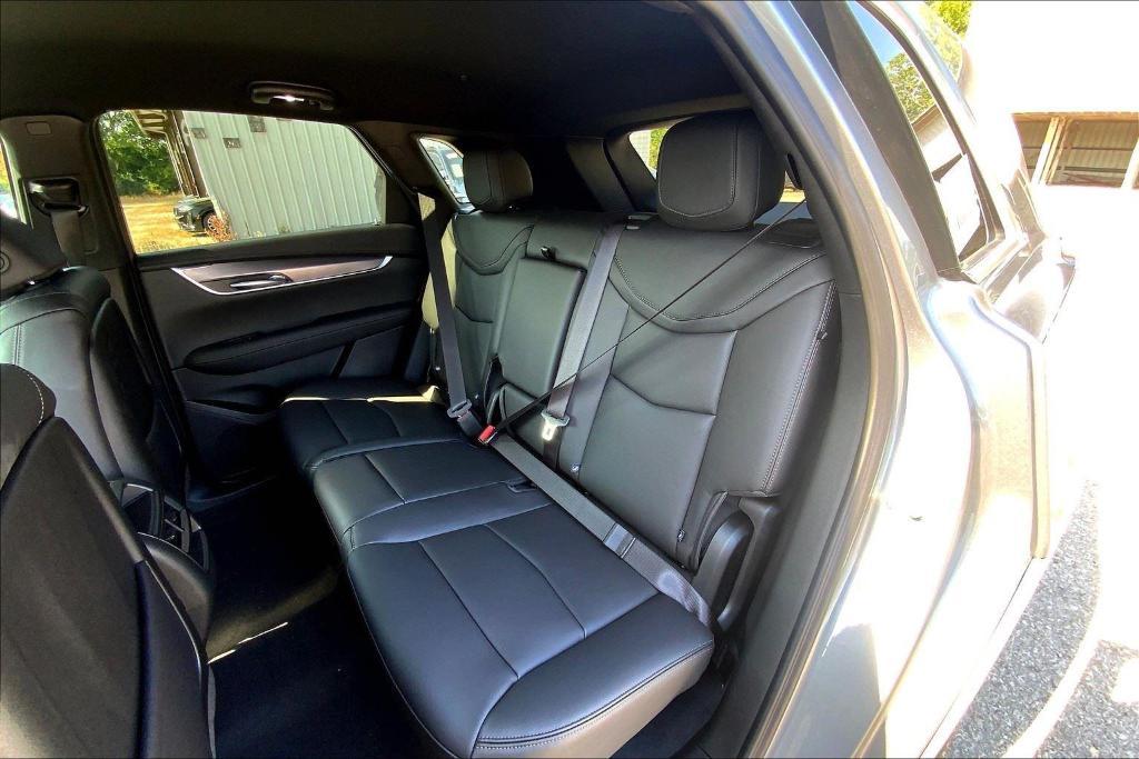 new 2025 Cadillac XT5 car, priced at $44,790