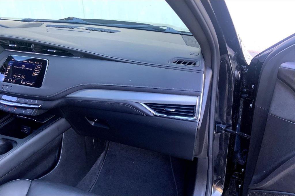 used 2022 Cadillac XT4 car, priced at $28,451