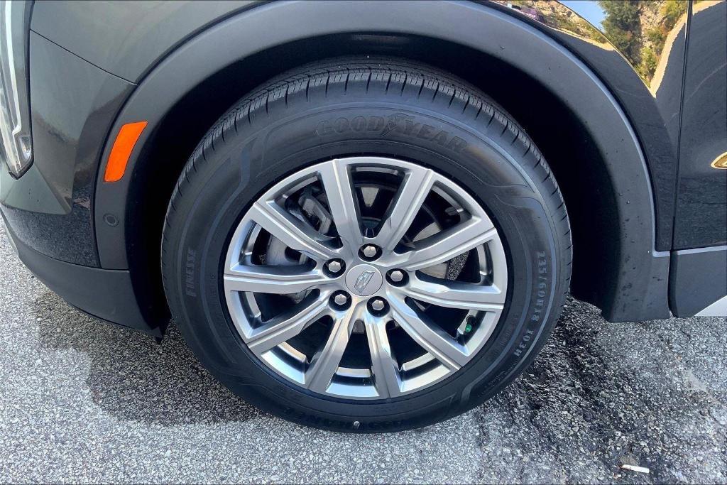 used 2022 Cadillac XT4 car, priced at $28,451