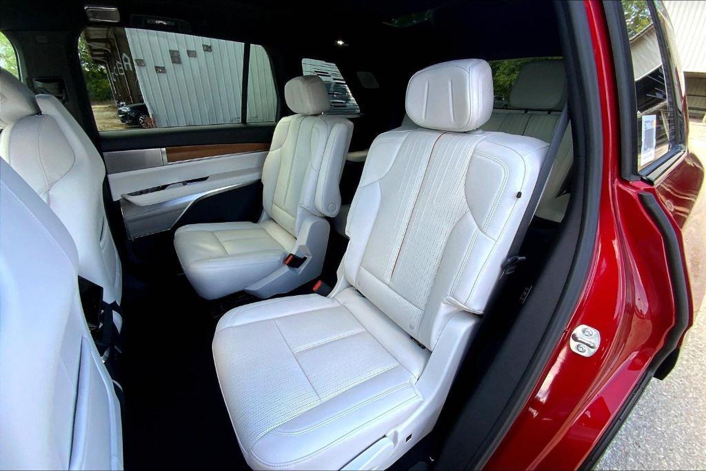 new 2026 Cadillac VISTIQ car, priced at $80,315