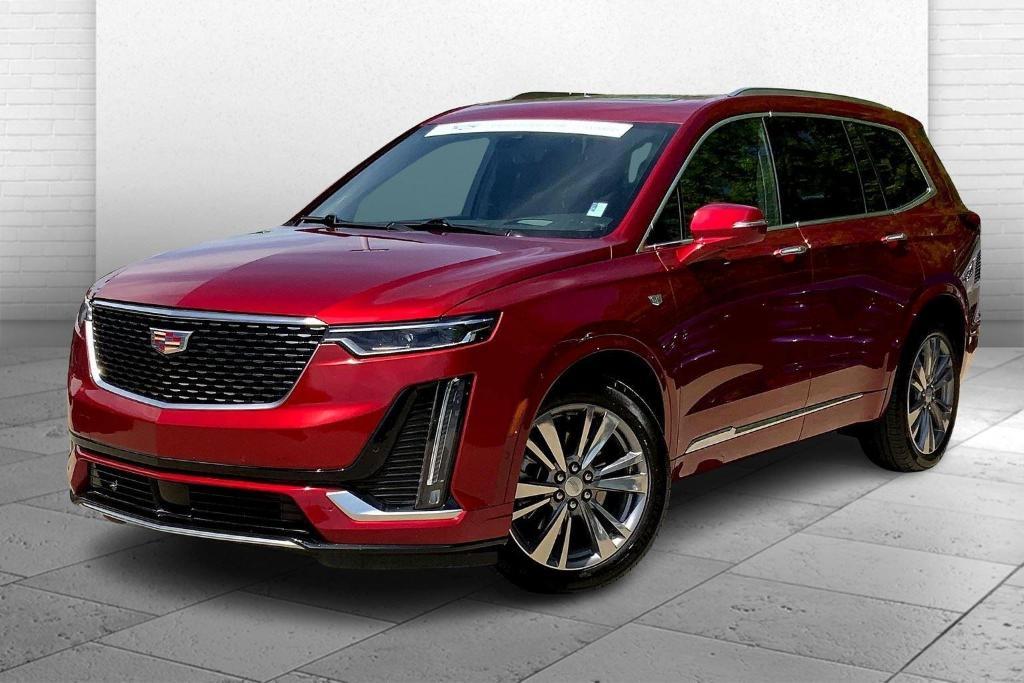 used 2024 Cadillac XT6 car, priced at $38,428