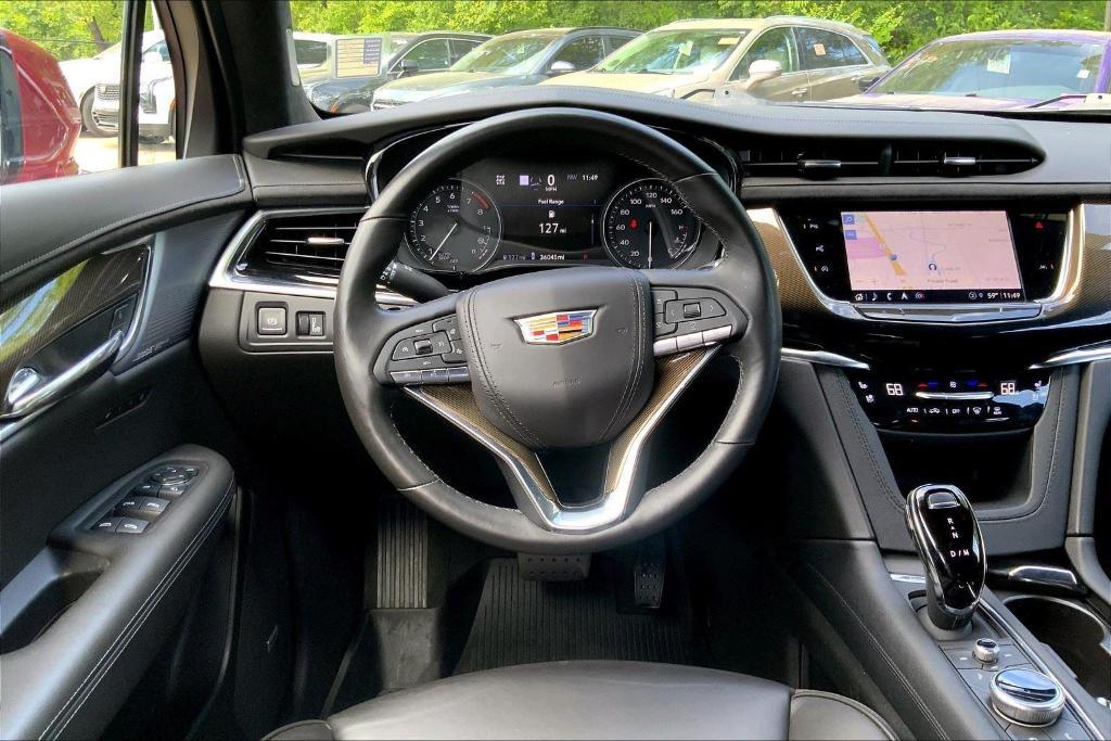 used 2024 Cadillac XT6 car, priced at $38,428