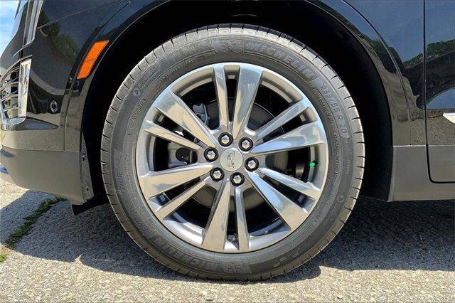 new 2025 Cadillac XT5 car, priced at $59,789