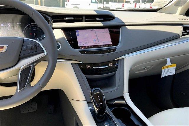 new 2025 Cadillac XT5 car, priced at $59,789