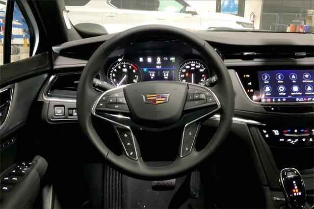 new 2025 Cadillac XT5 car, priced at $59,965