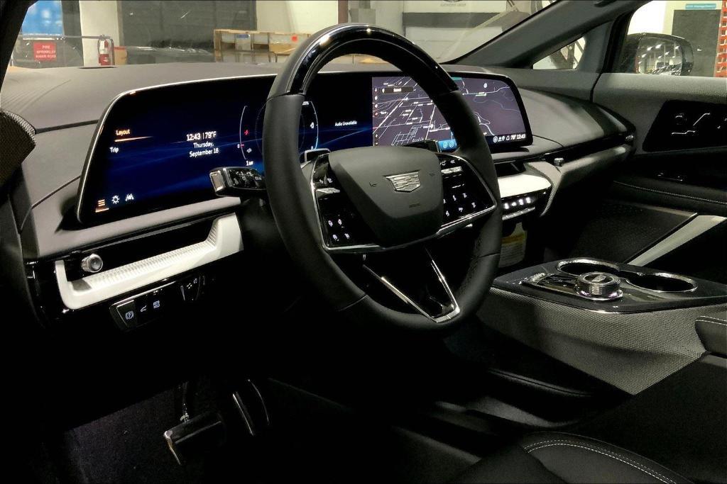 new 2025 Cadillac OPTIQ car, priced at $55,914