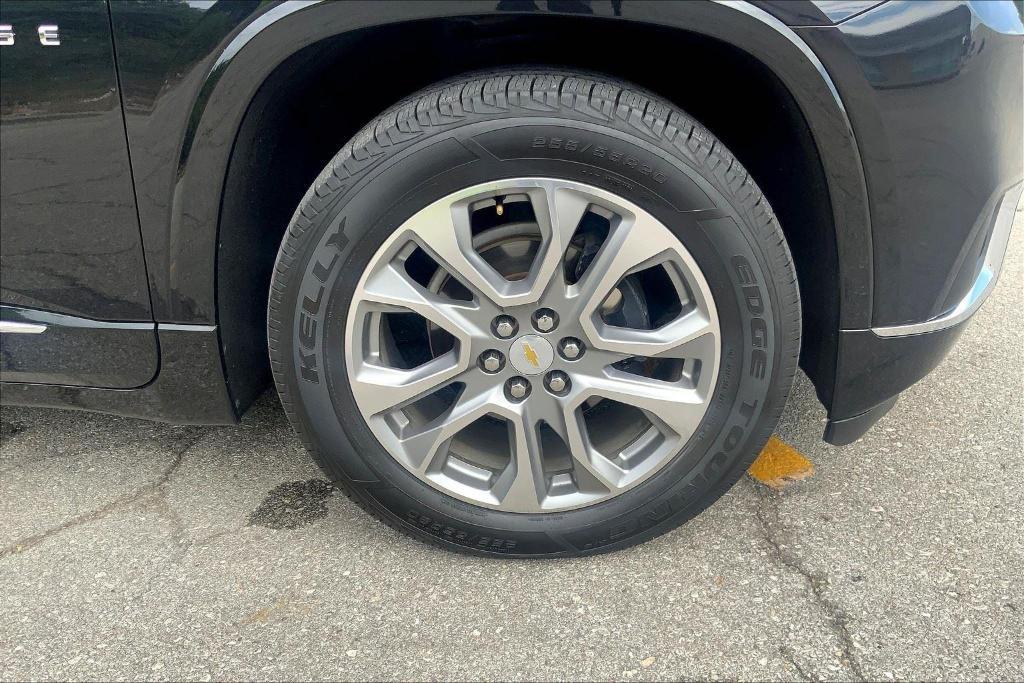used 2018 Chevrolet Traverse car, priced at $18,452