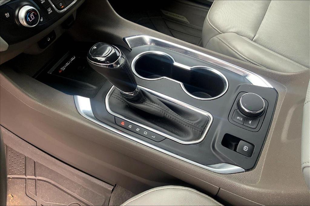 used 2018 Chevrolet Traverse car, priced at $18,452