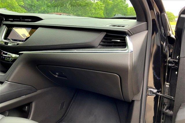 used 2022 Cadillac XT5 car, priced at $34,607