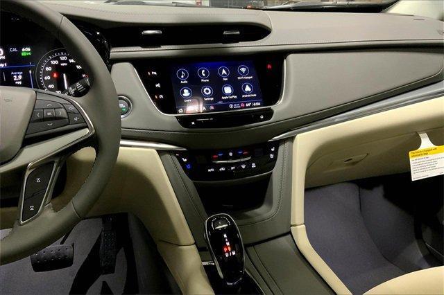 new 2025 Cadillac XT5 car, priced at $58,799