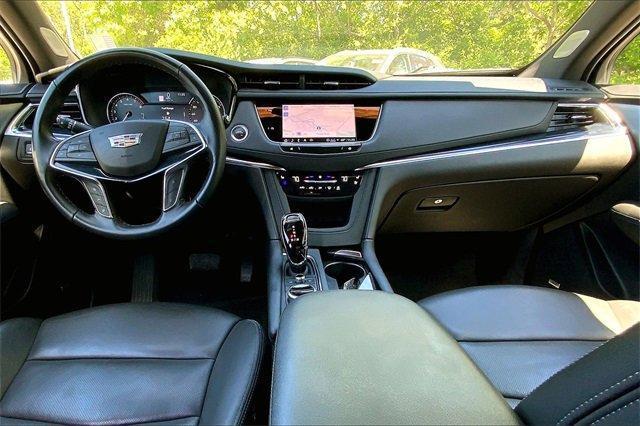 used 2024 Cadillac XT5 car, priced at $42,354